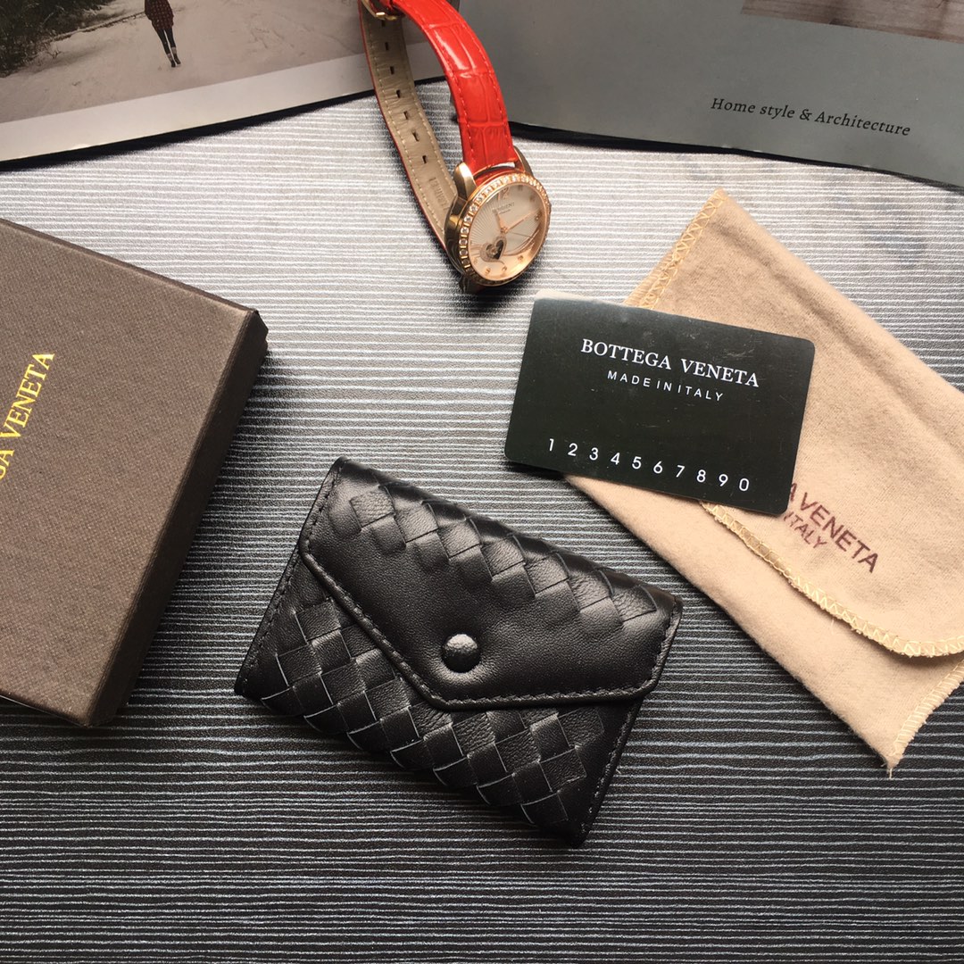 個性的なデザ 人気ブランドボッテガヴェネタ Bottega Veneta 実物の写真 N品スーパーコピー代引き対応国内発送後払い安全必ず届く優良サイト